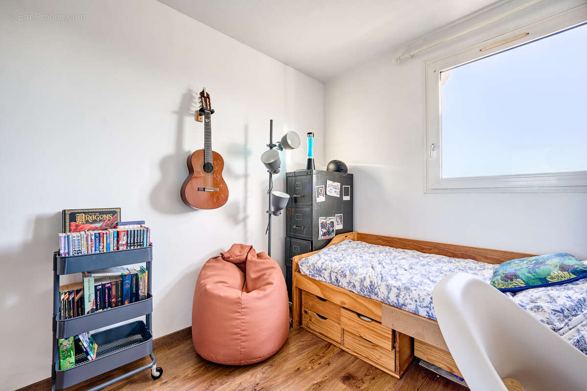 Appartement à LE PLESSIS-ROBINSON