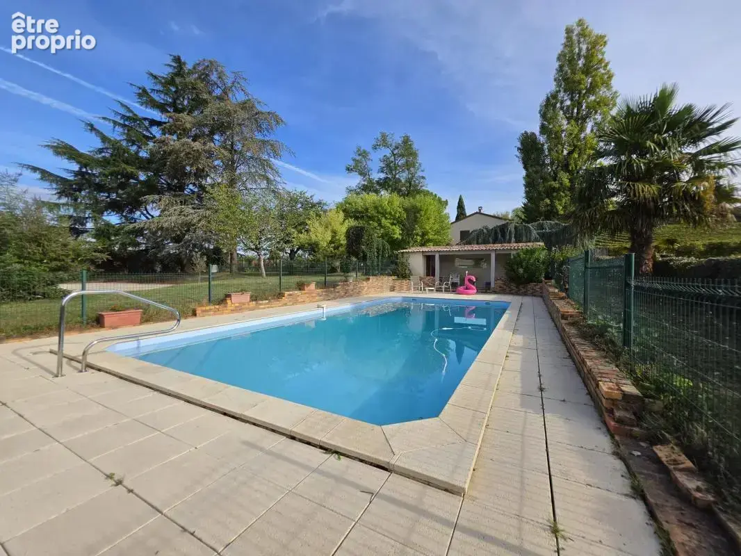 Maison en pierre de caractère à Lamothe-Landerron 214 m², piscine et fort potentiel professionnel - photo 23