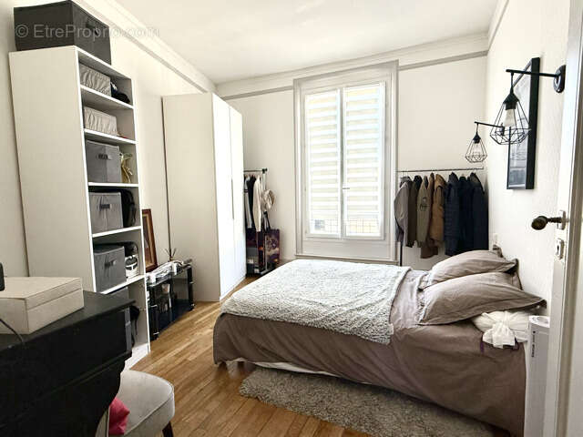 Appartement à COURMELLES