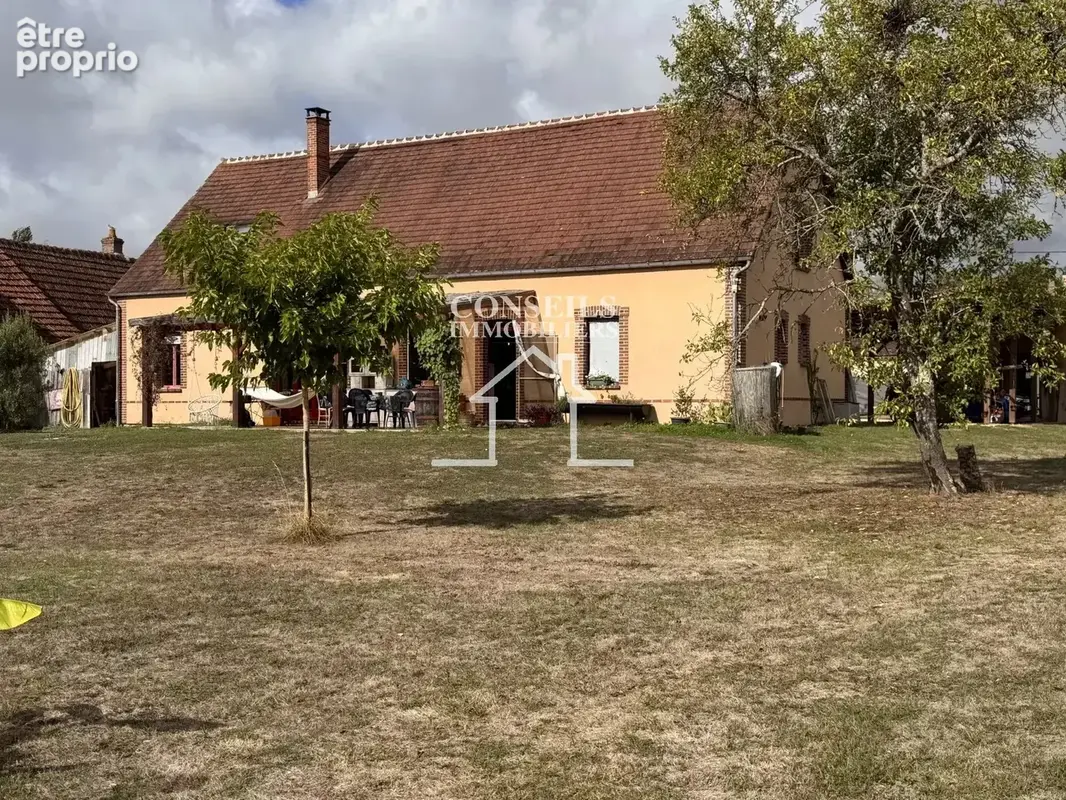 Maison à JOIGNY
