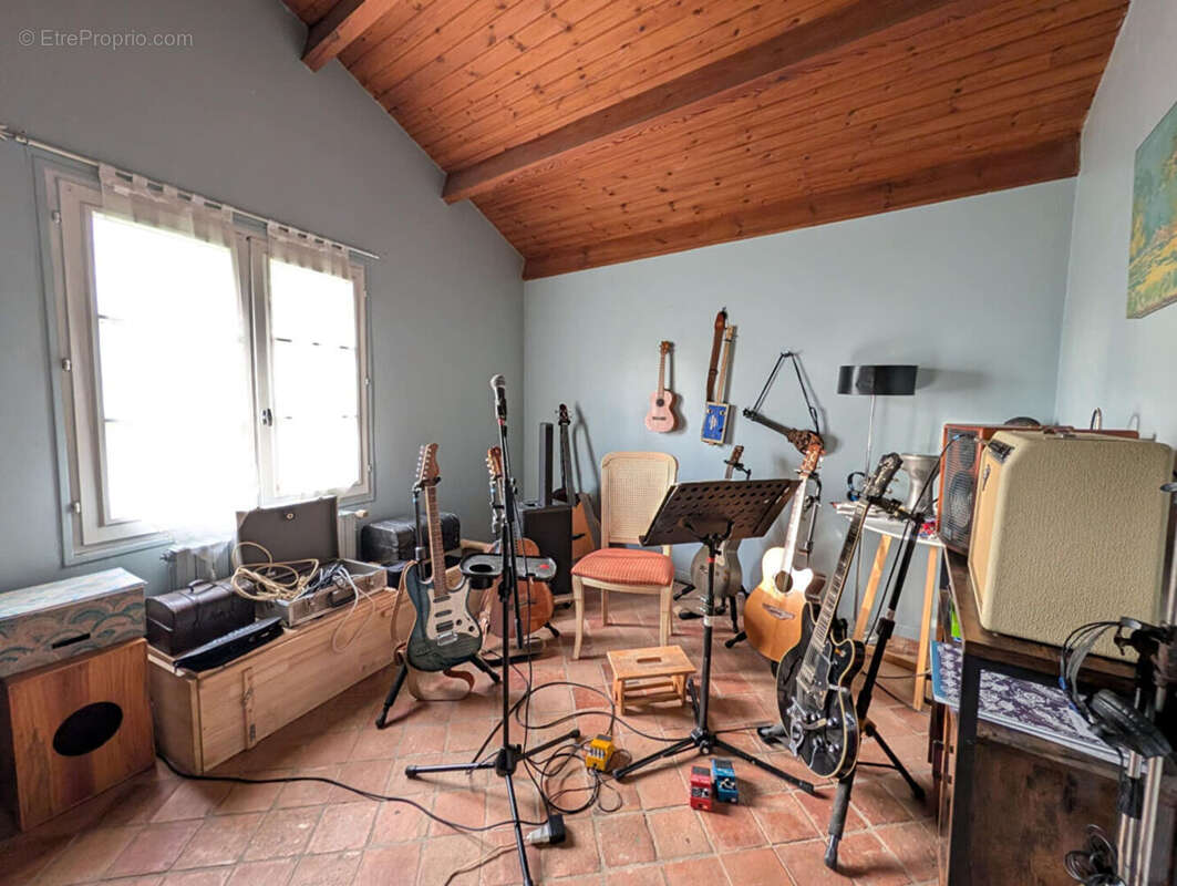 Maison à SAINT-COUTANT