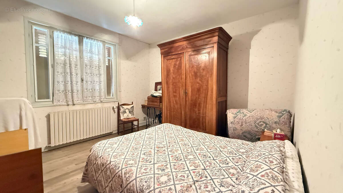 Maison a saint georges de rex - photo 6