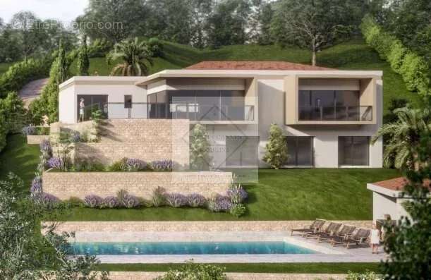 Terrain à MOUGINS