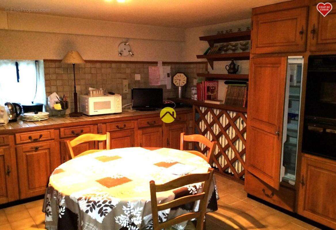 Maison à CHAMBON-SUR-VOUEIZE