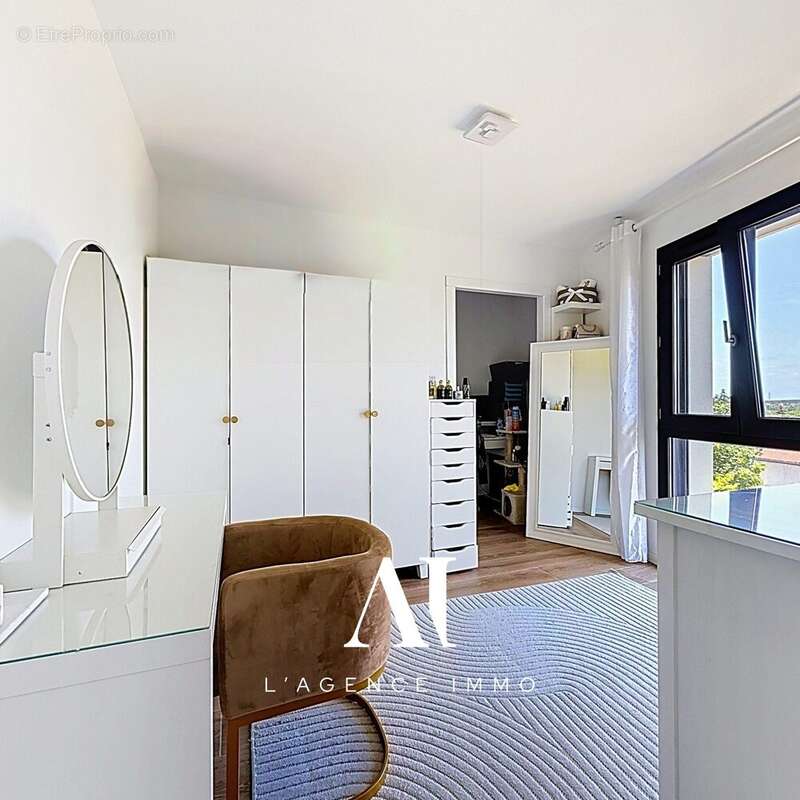 Maison 196 m² à Divonne-Les-Bains  - photo 7