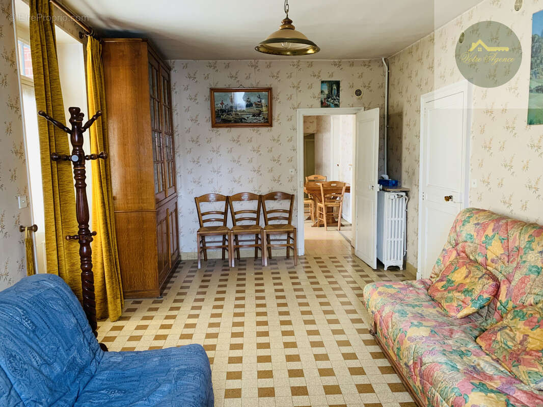 Maison à MONTACHER-VILLEGARDIN