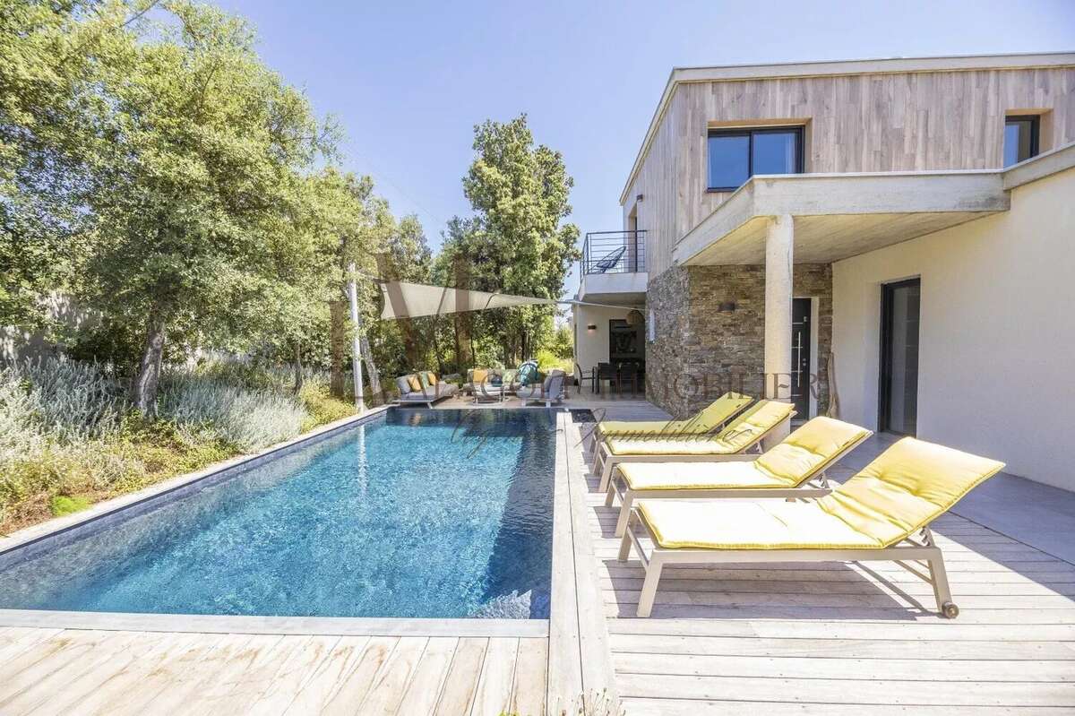 Maison à PORTO-VECCHIO