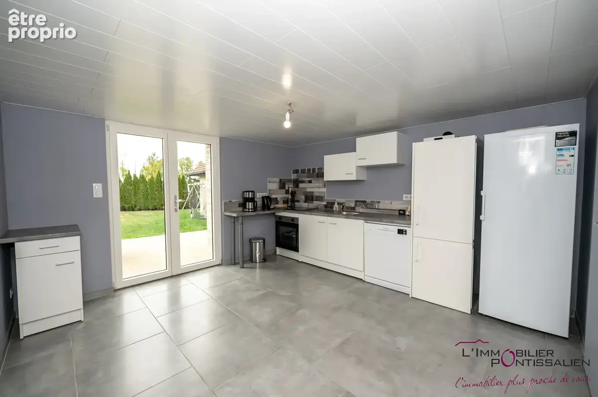 Maison - vuillecin - 200m2 - 6 chambres - photo 16