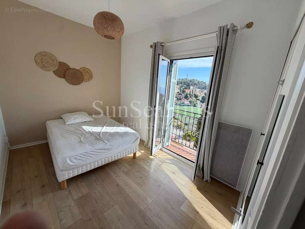 Appartement à LA TURBIE