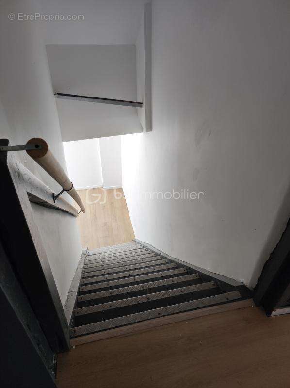 Maison à VILLENEUVE-L&#039;ARCHEVEQUE