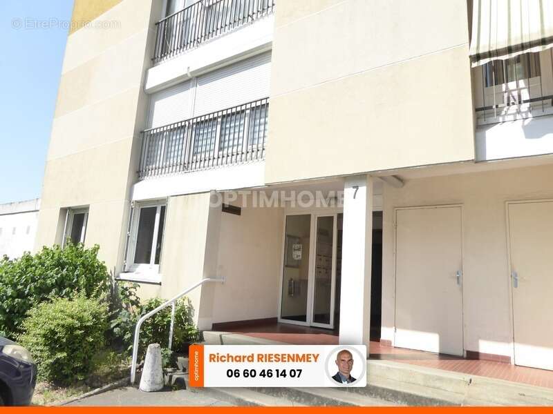 Appartement à BRUYERES-LE-CHATEL