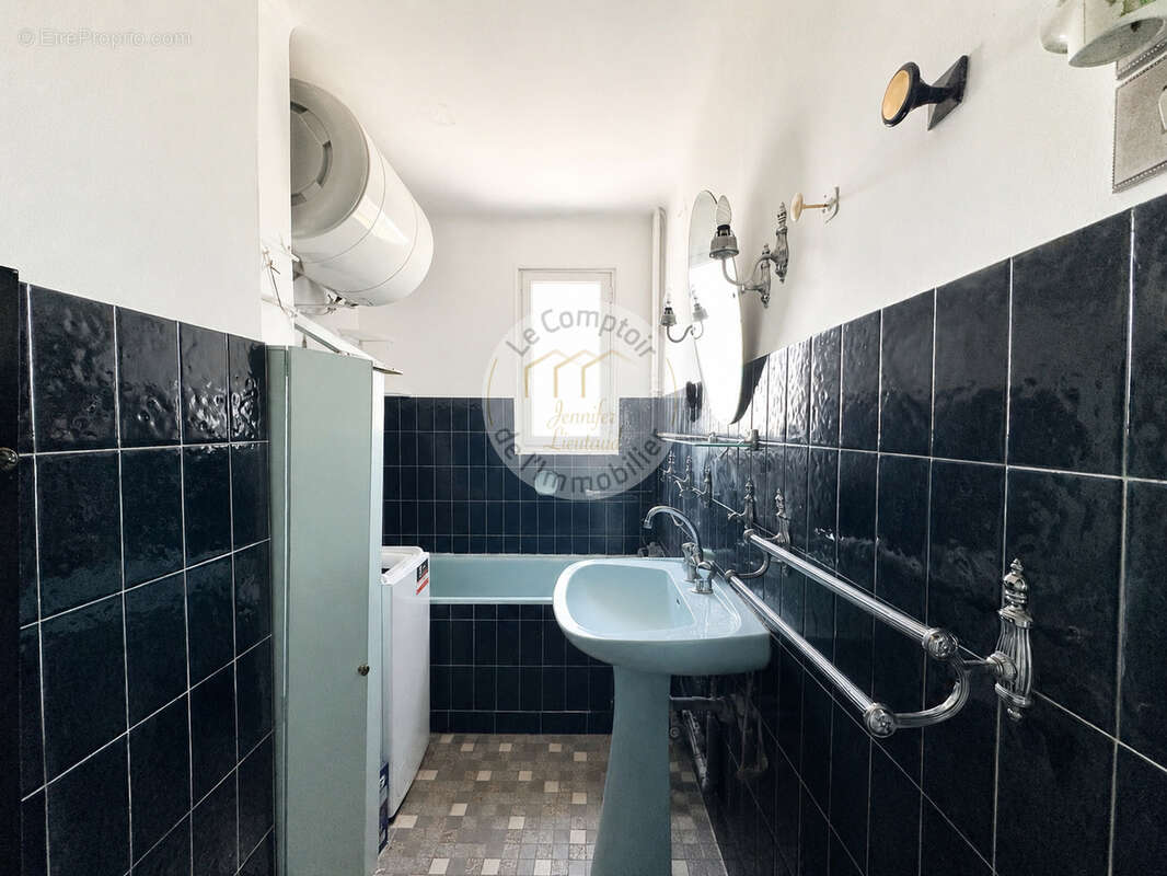Appartement à MARSEILLE-9E