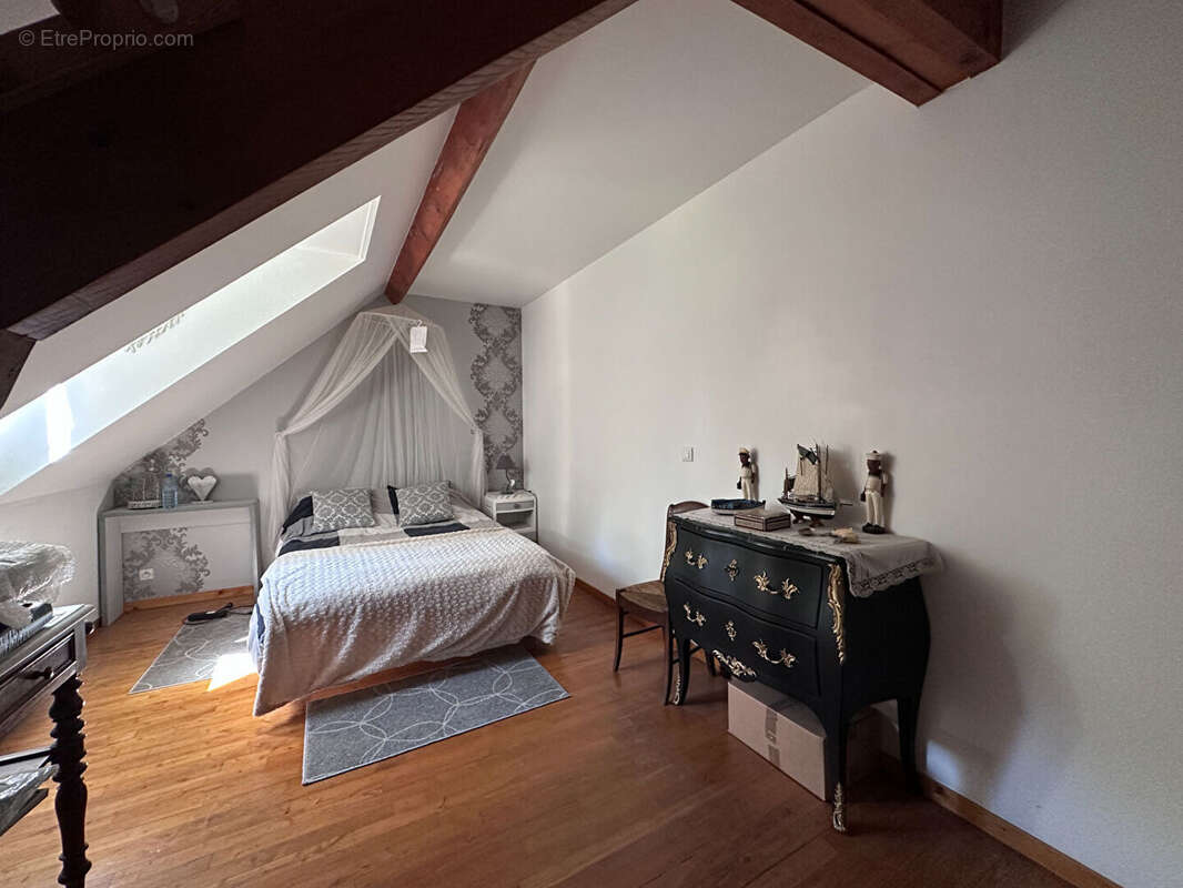 Maison 180m² à noisy-sur-école - photo 5
