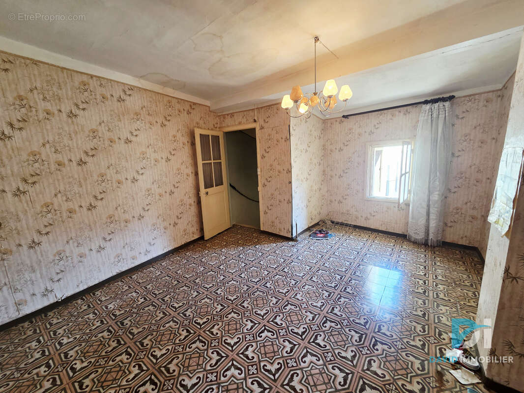 Maison à MONTBLANC