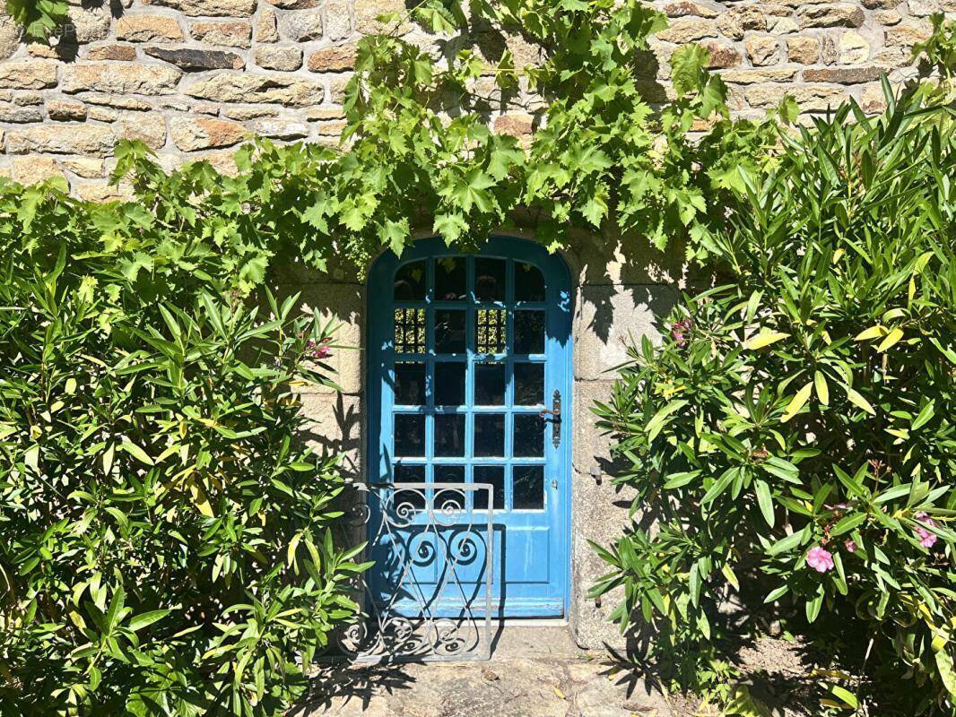 Maison à LOCOAL-MENDON