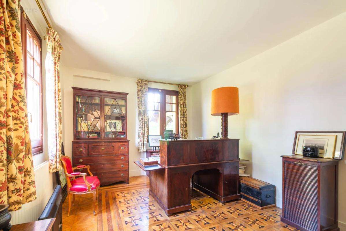 Maison à MAISONS-LAFFITTE