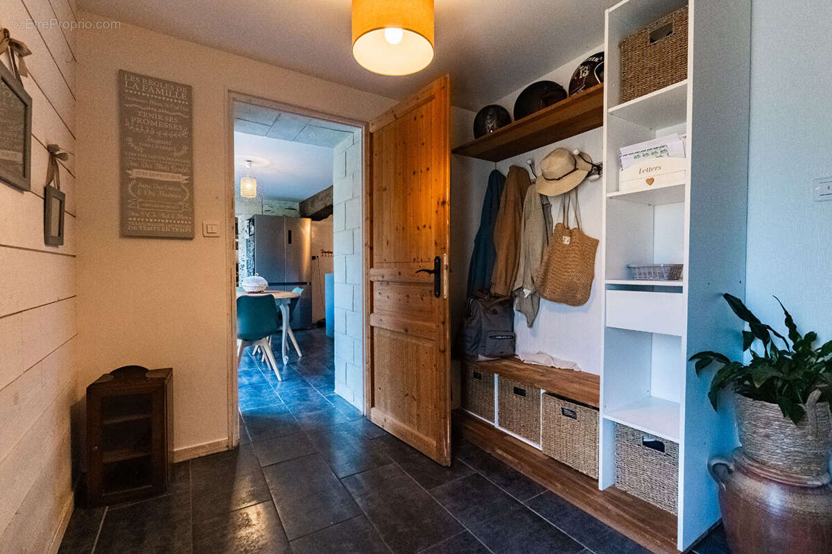 Maison à LES PONTS-DE-CE