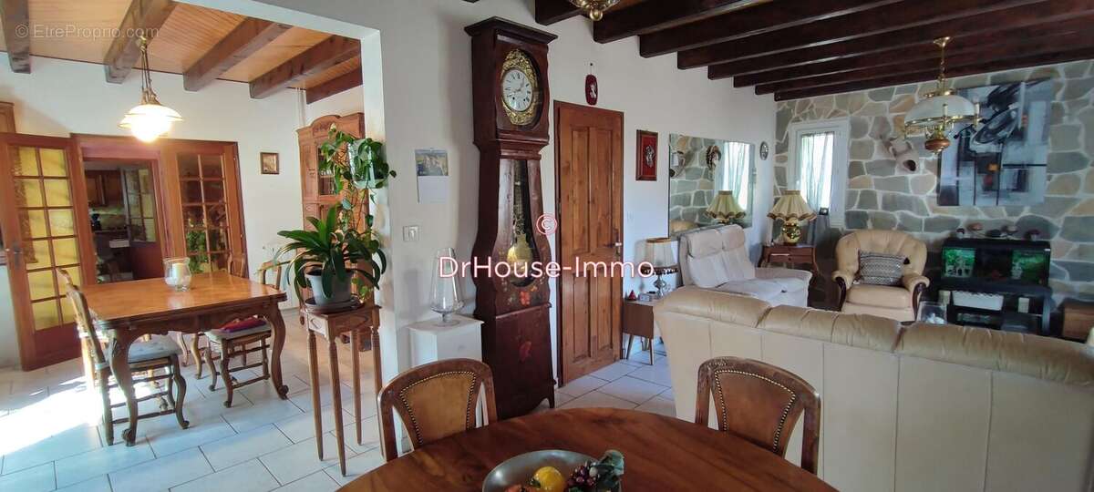 Maison 171 m² à Vedrines-Saint-Loup  - photo 15