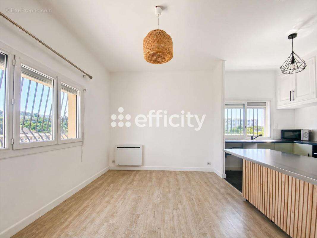Appartement à MARSEILLE-14E