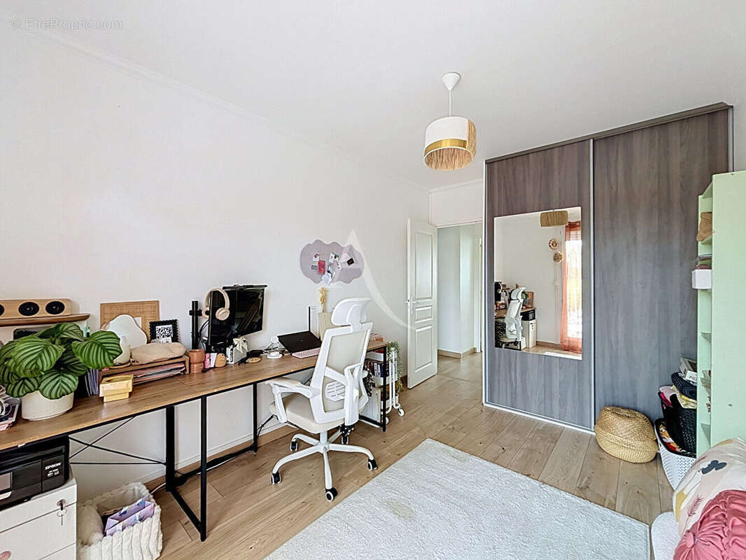 Appartement Laval 4 pièce(s) 76.30 m2 - photo 8
