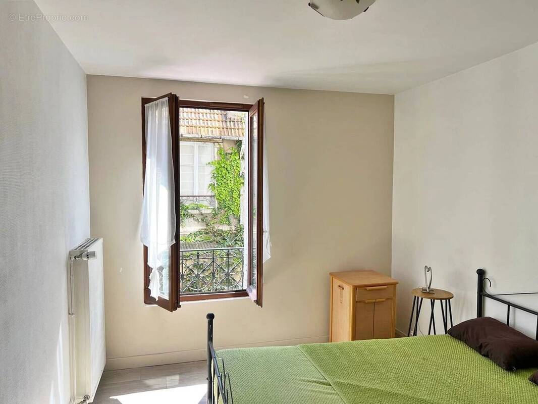 Appartement à SAINT-MAUR-DES-FOSSES