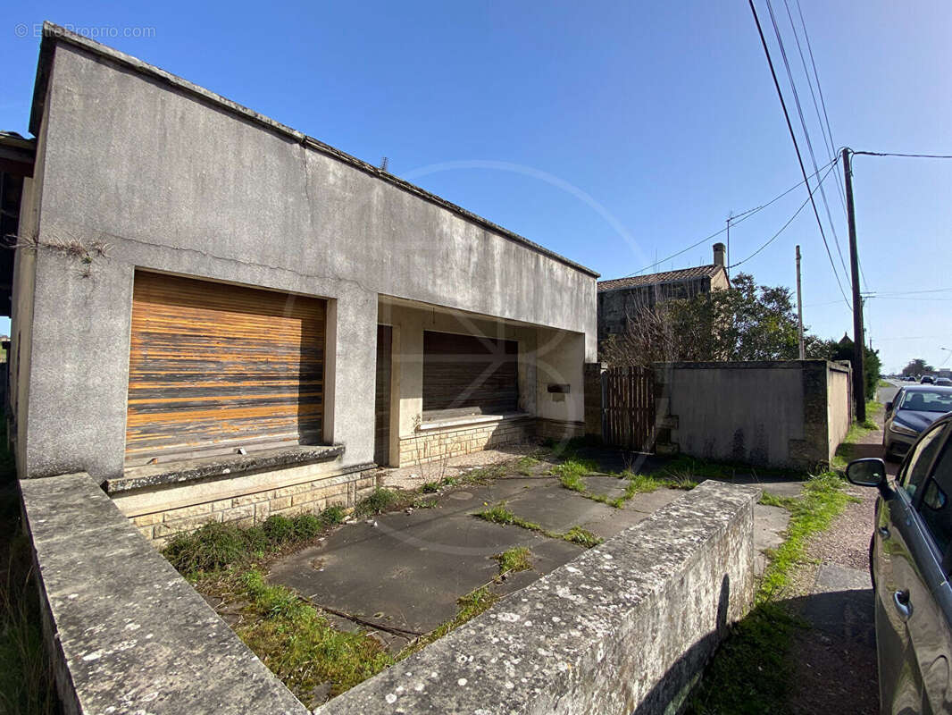 Maison à SAINT-EMILION