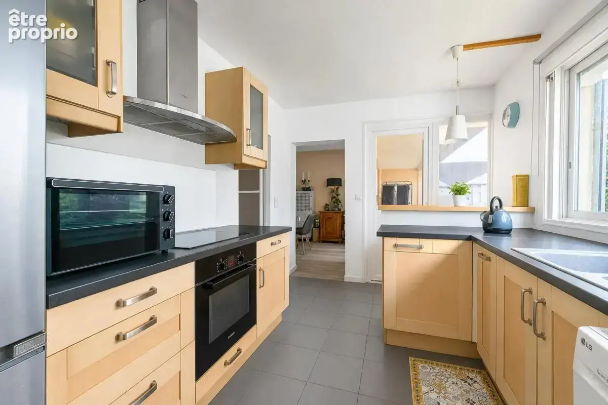 Appartement familial T5 de 112 m², Tours Nord, limite St Cyr - photo 7