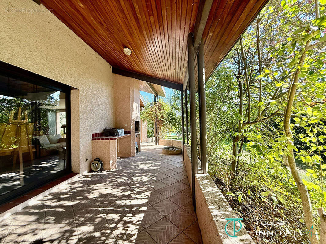 Maison à LAPEYROUSE-FOSSAT