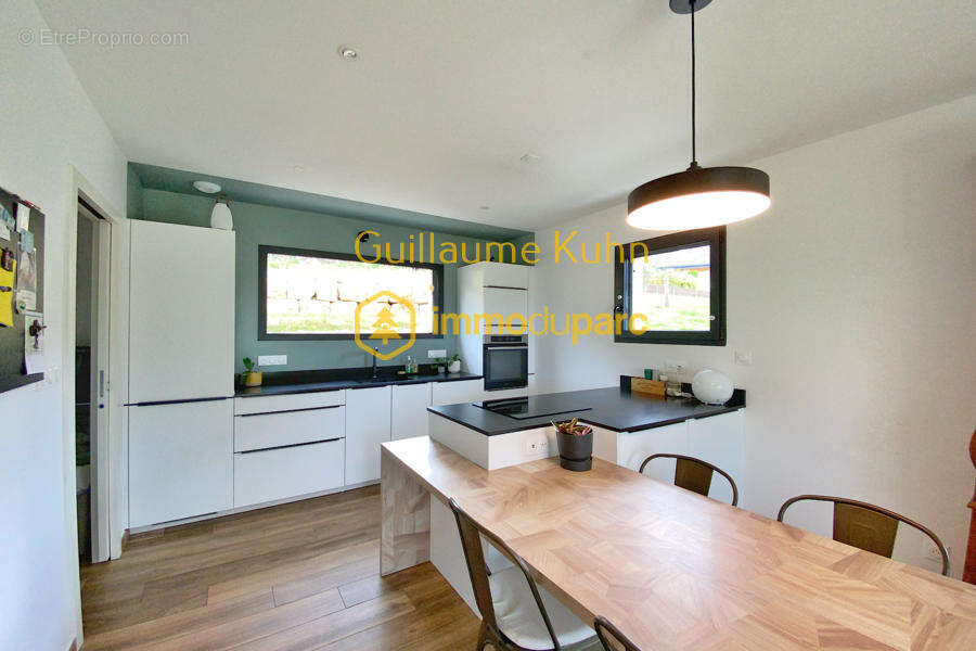 Maison à SAINT-OFFENGE-DESSOUS