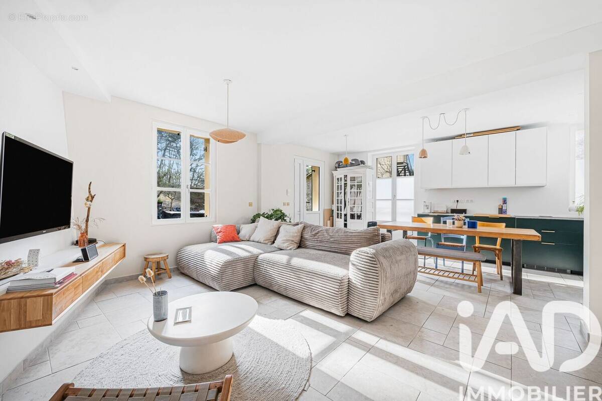 Photo 1 - Maison à LA CELLE-SAINT-CLOUD