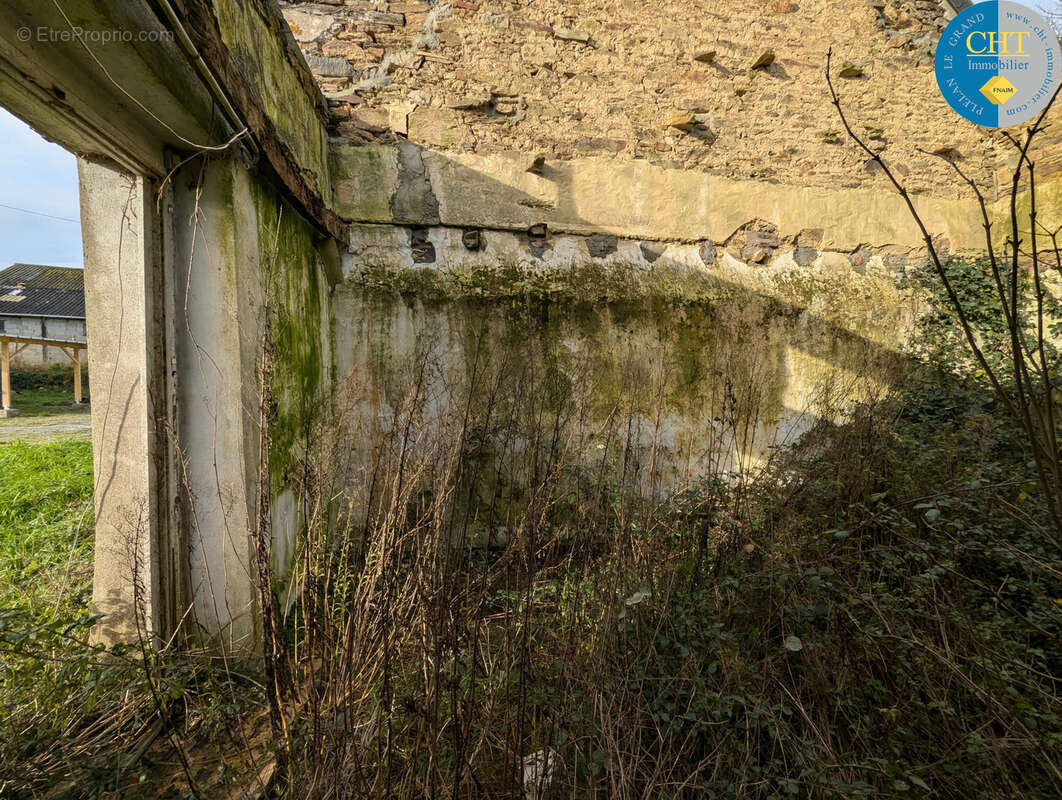 À Tréal, Maison à rénover d'environ 140m2 à acheter 30 100 € - photo 8