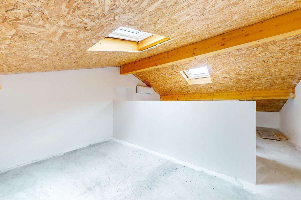 Maison familiale T6 de 180 m² avec terrasse et double garage – À 5 minutes de Mirepoix - photo 19