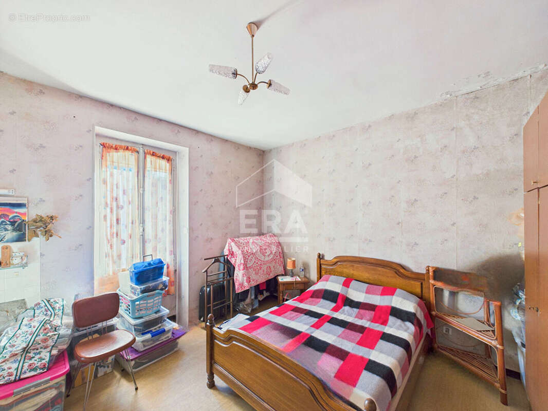 Maison à DECAZEVILLE