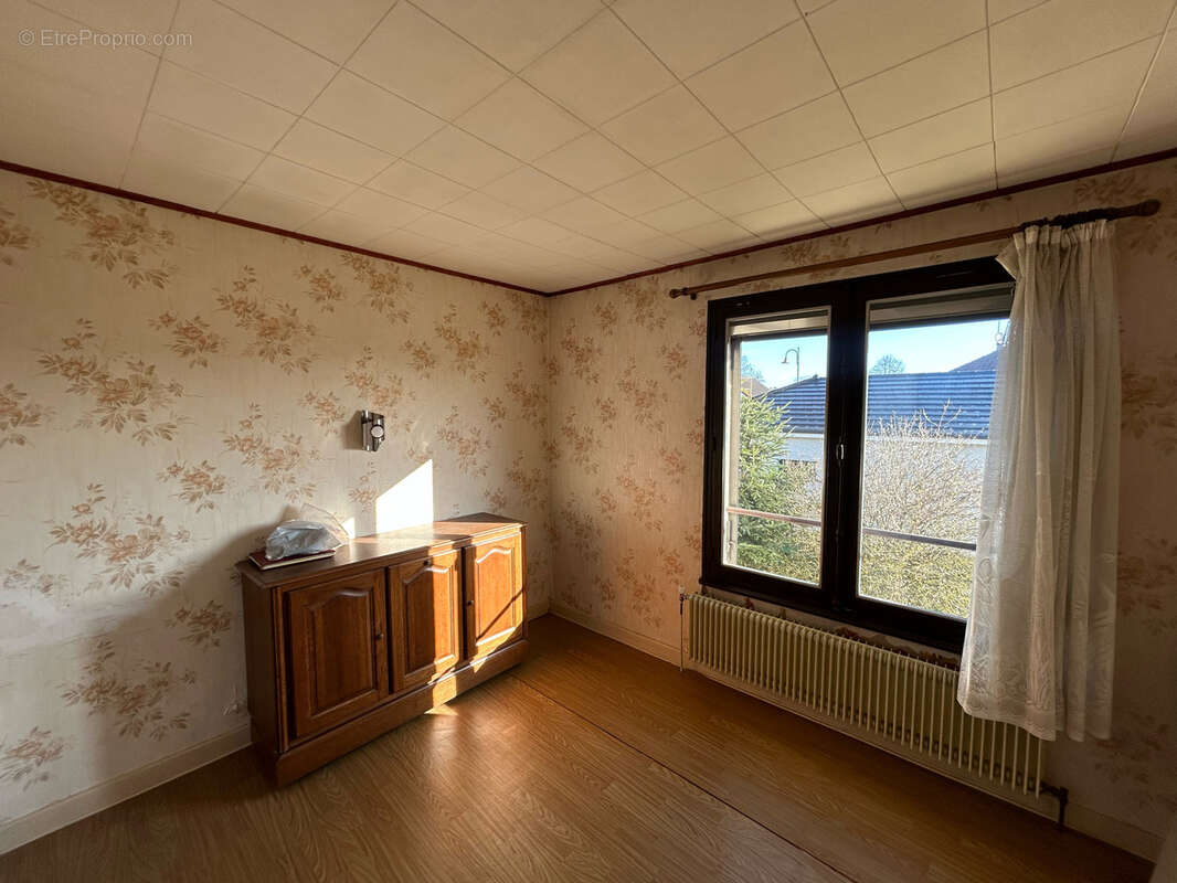 Maison à MAGNY-VERNOIS