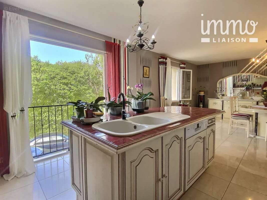 Maison à CHAUMONT-SUR-LOIRE