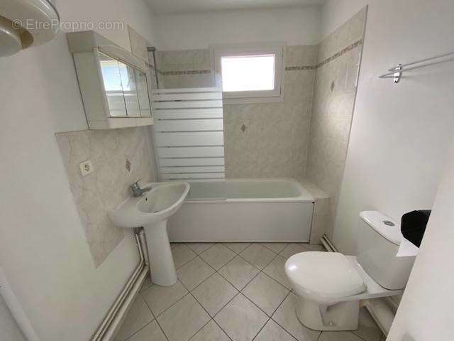 Appartement à EPERNON