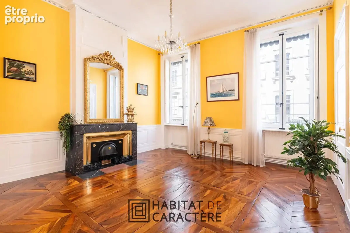 Ainay - Appartement 3 pièces 83 m2 - photo 2