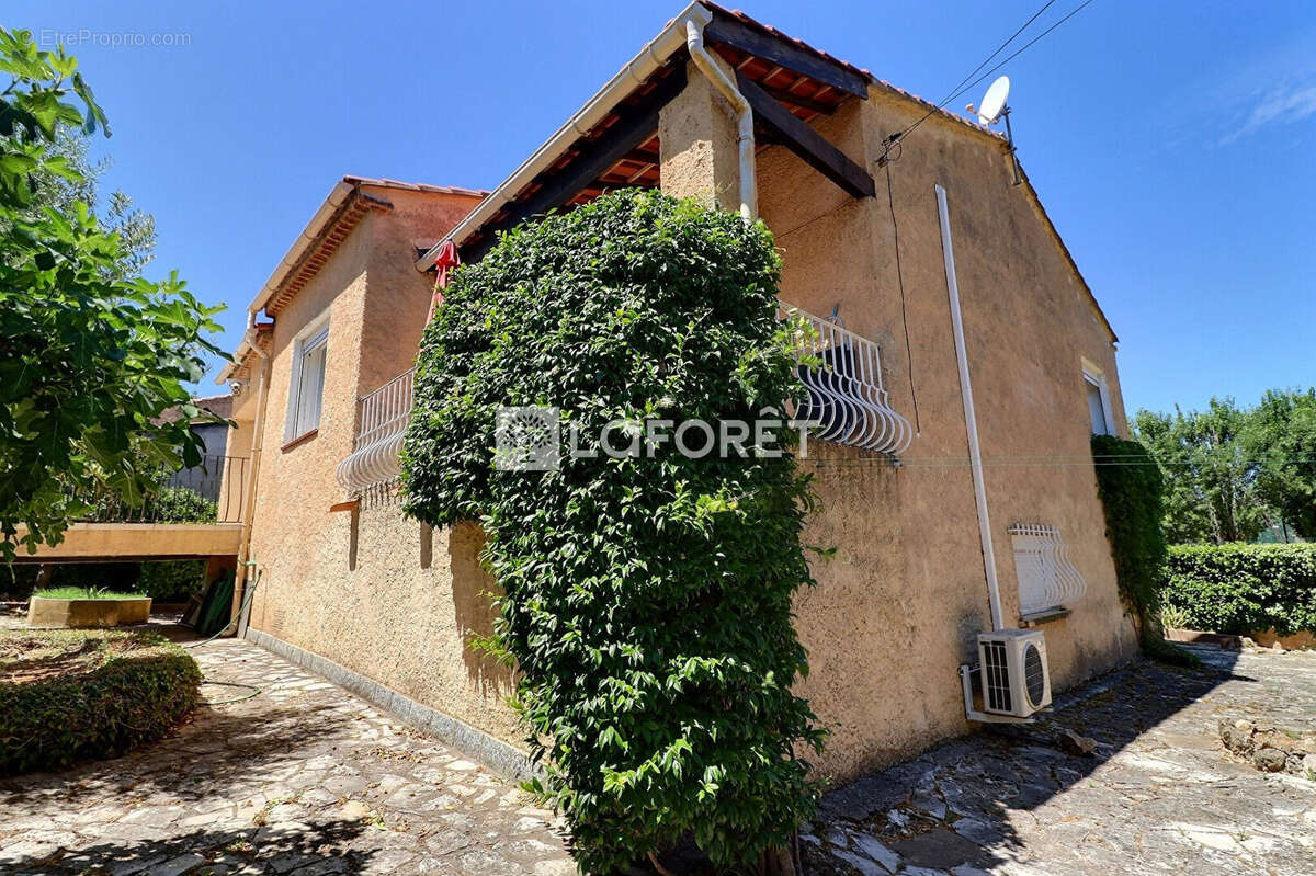 Maison à FORCALQUEIRET