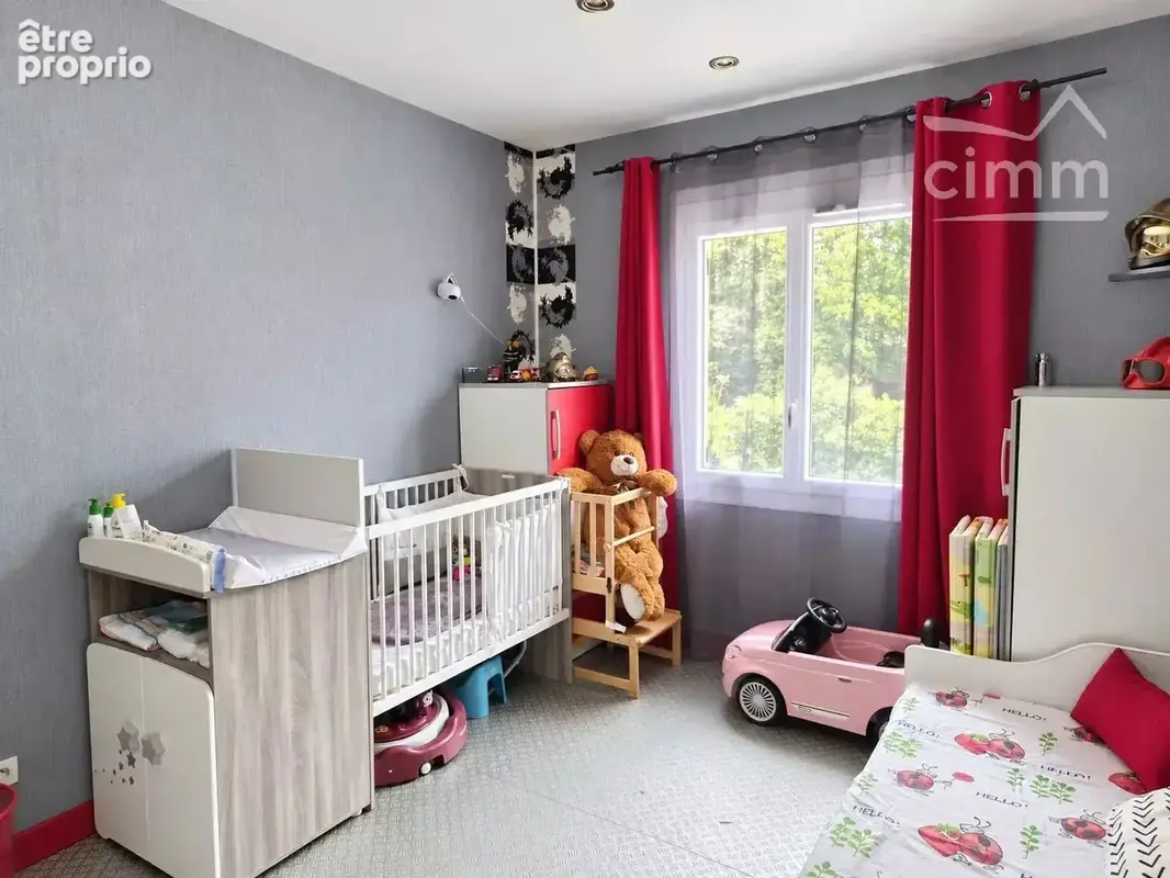 Maison T4 avec Piscine à Montguyon (17) - photo 8