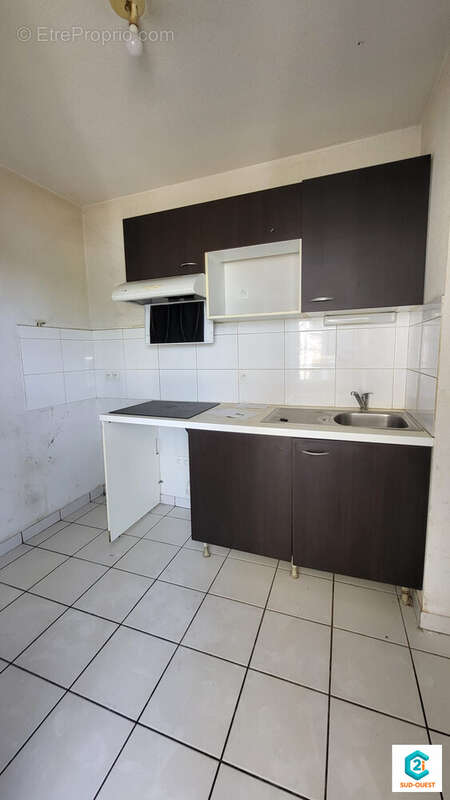 Appartement 62 m² à Cazeres  - photo 9