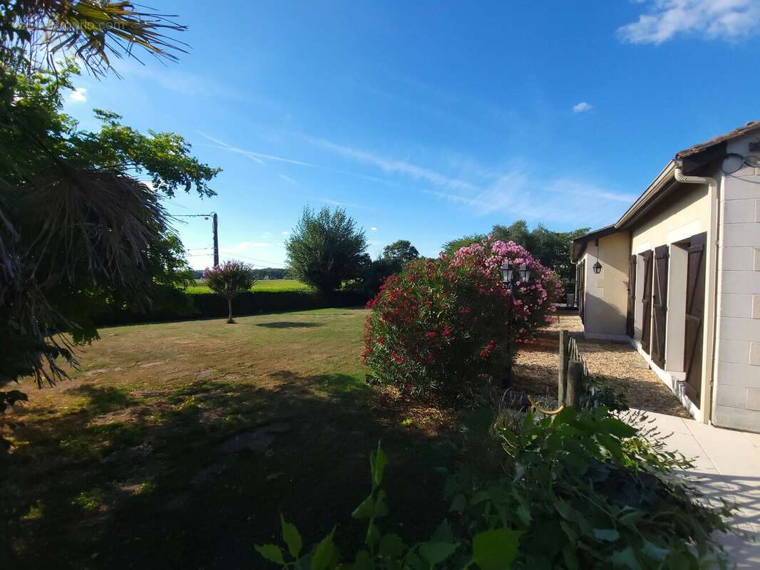 Belle maison de village de 3-4 chambres avec piscine. - photo 13