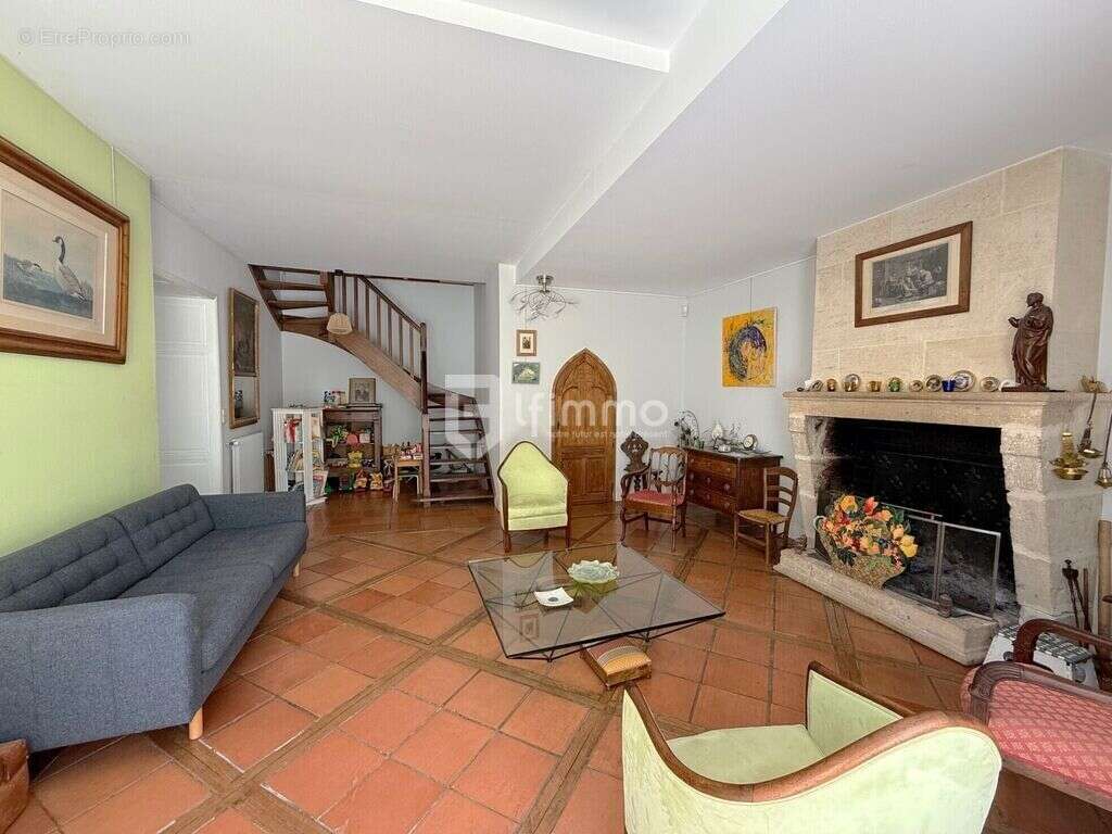 Maison à AYGUEMORTE-LES-GRAVES