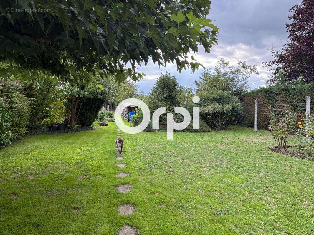 Maison à SAINTE-SOULLE