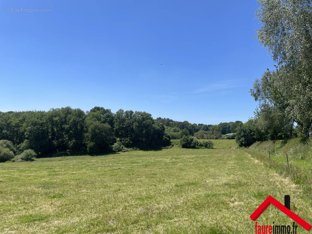 Terrain à CONCEZE