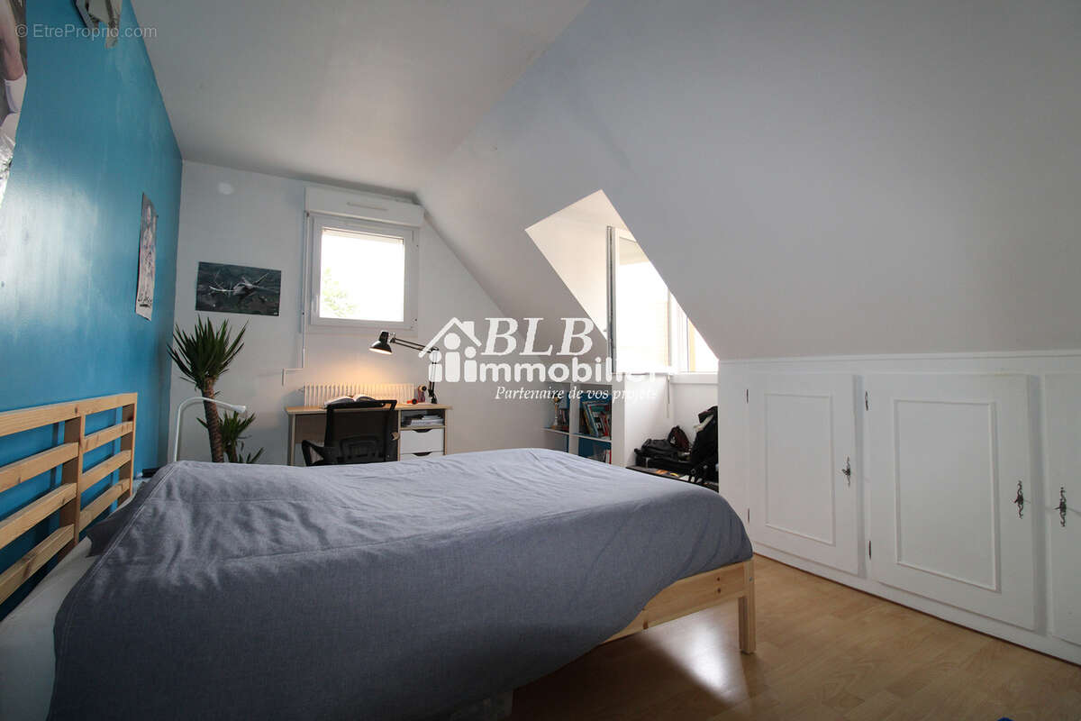 Maison à LE PERRAY-EN-YVELINES