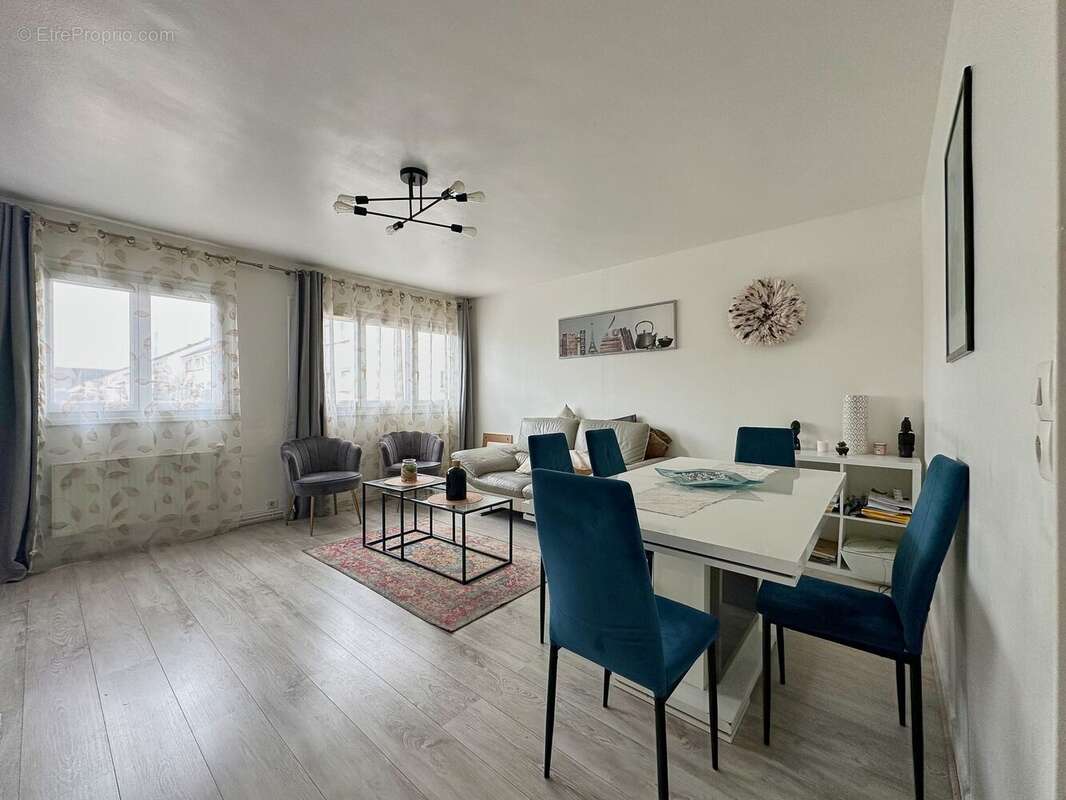 Maison à VILLEPREUX