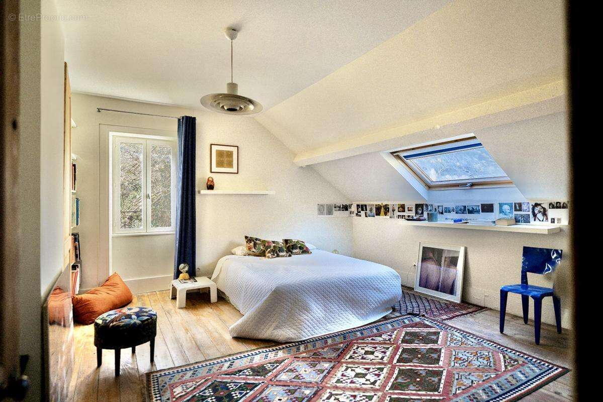Maison 370 m² à Besancon  - photo 12