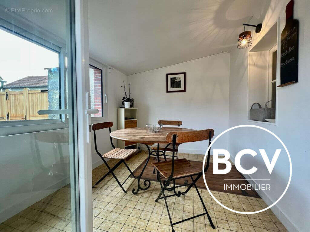 Maison De Village + gite + grange - photo 11