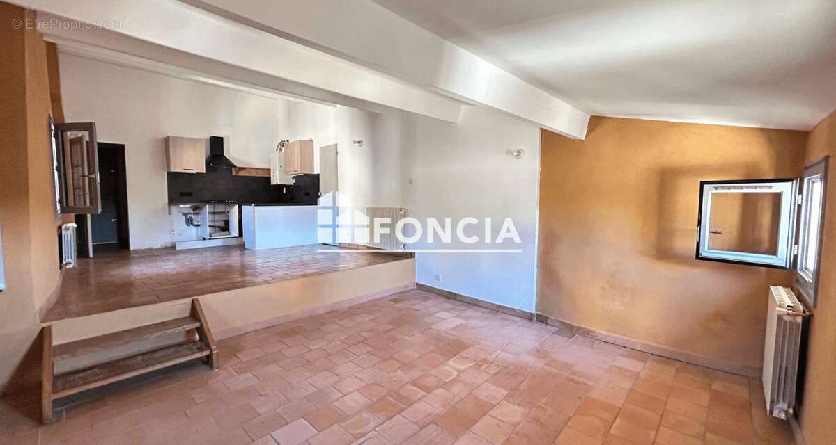 Appartement à UZES