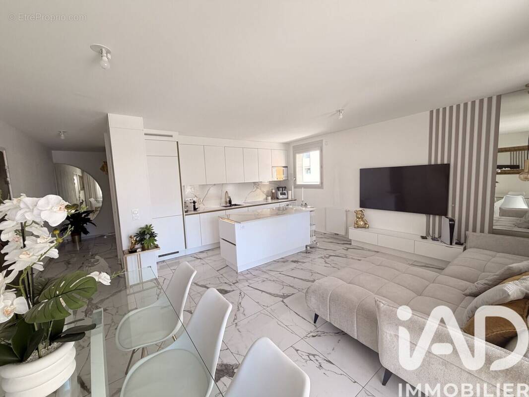 Photo 1 - Appartement à SAINT-GENIS-POUILLY